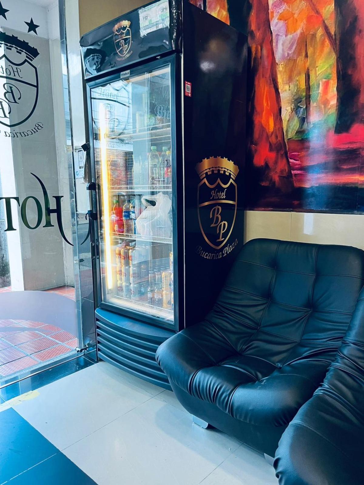 Hotel Bucarica Plaza Μπουκαραμάνγκα Εξωτερικό φωτογραφία