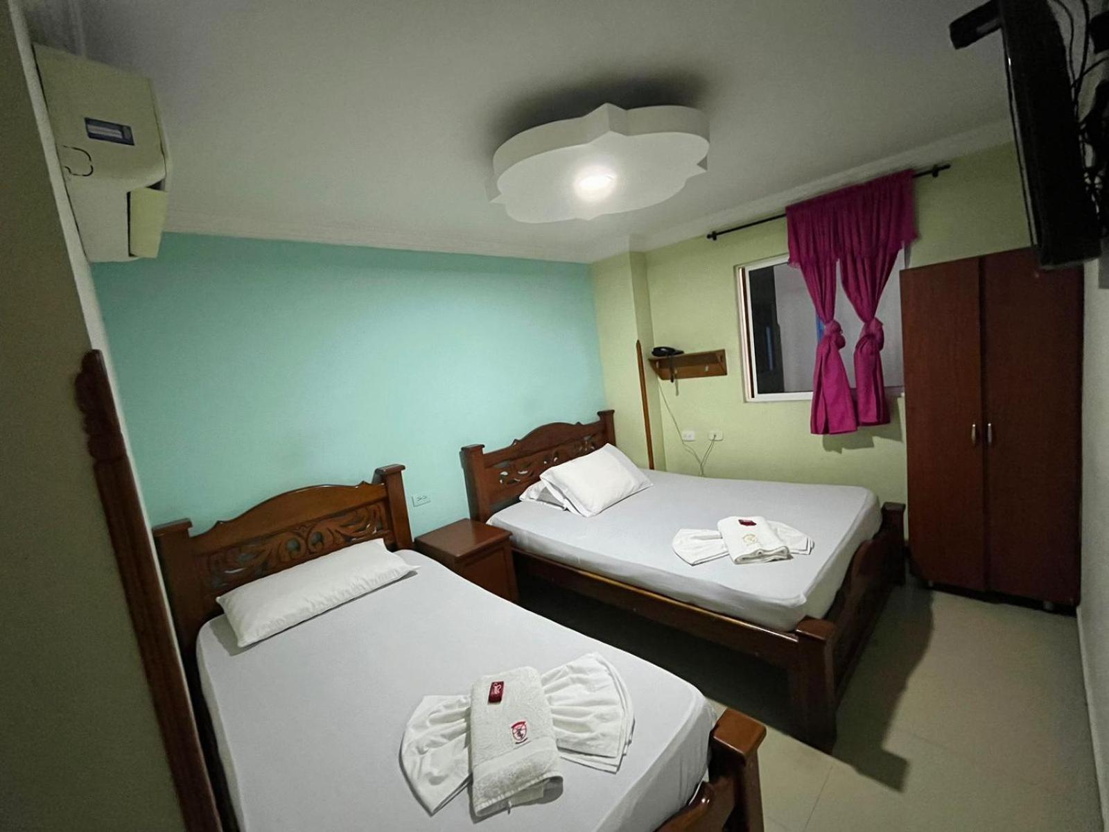 Hotel Bucarica Plaza Μπουκαραμάνγκα Εξωτερικό φωτογραφία