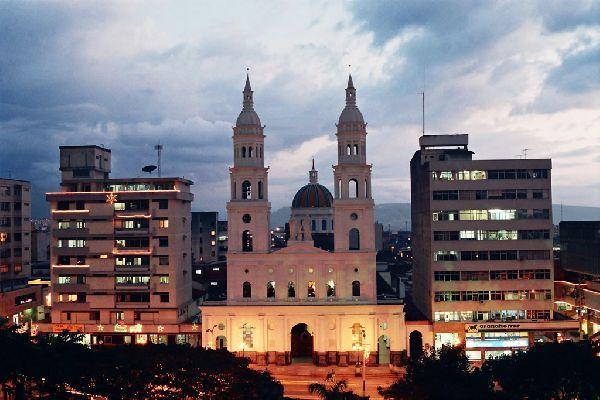 Hotel Bucarica Plaza Μπουκαραμάνγκα Εξωτερικό φωτογραφία